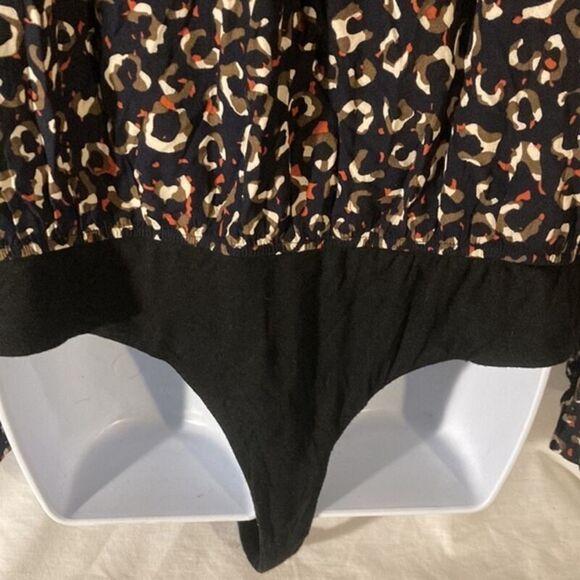 36-7 KORI black multicolor animal print thong rayon bodysuit L - Picture 7 of 10